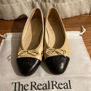 Two tone Chanel flats